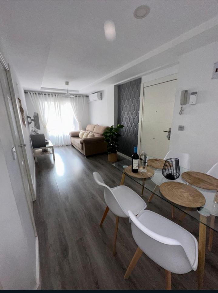Apartamento Cerca Del Pilar Zaragoza Rum bild