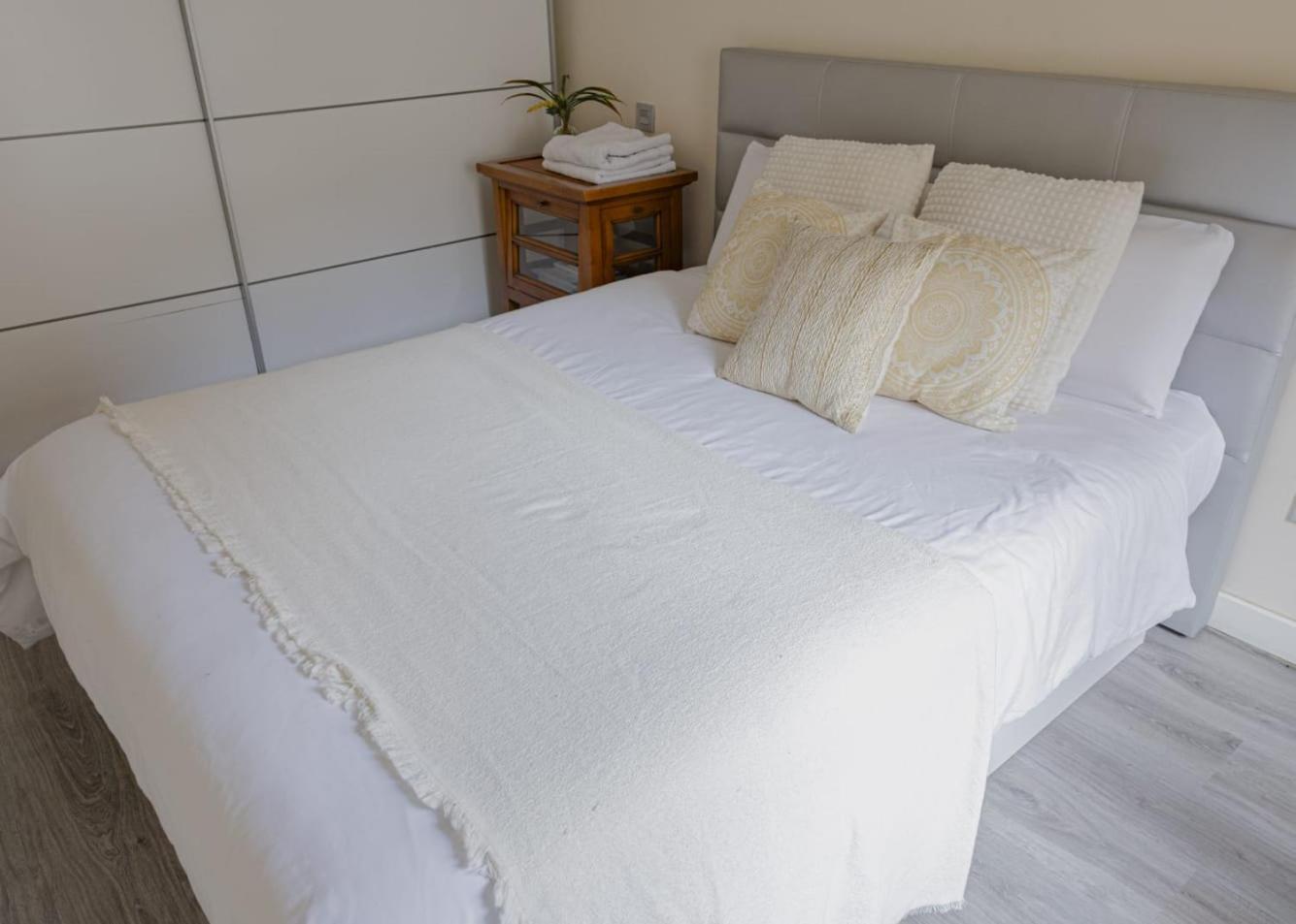 Apartamento Cerca Del Pilar Zaragoza Exteriör bild